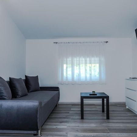Feda Apartmanhaz Balatonboglár المظهر الخارجي الصورة