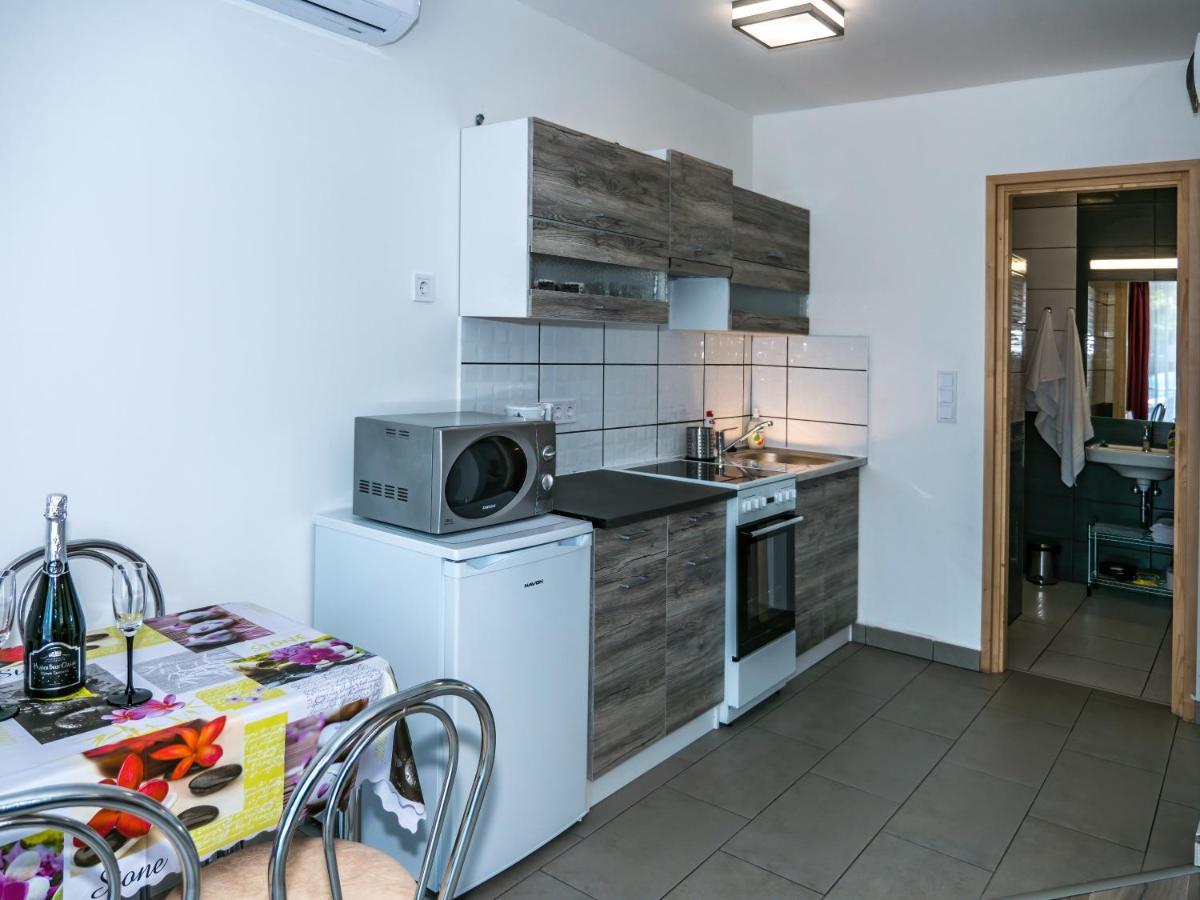 Feda Apartmanhaz Balatonboglár المظهر الخارجي الصورة
